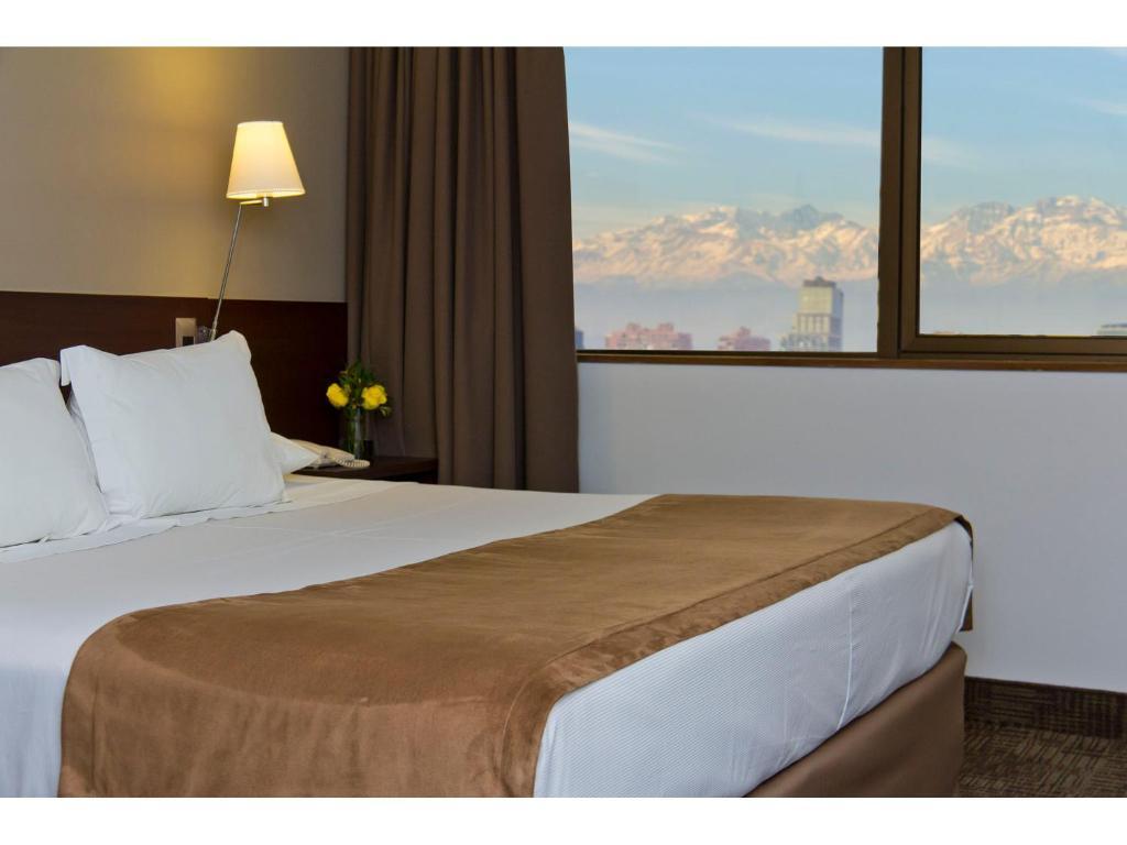 Standard King Room,683327010:JPEG